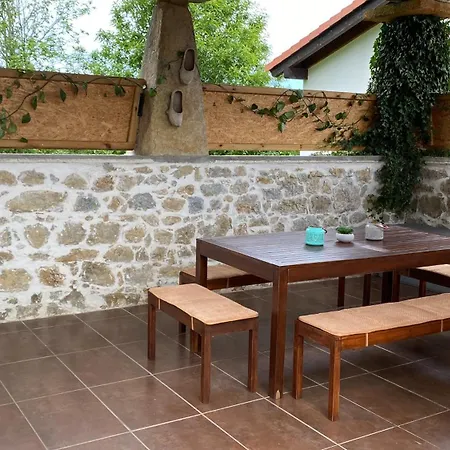 House La Parada In Nava, De La Sidra * Nava